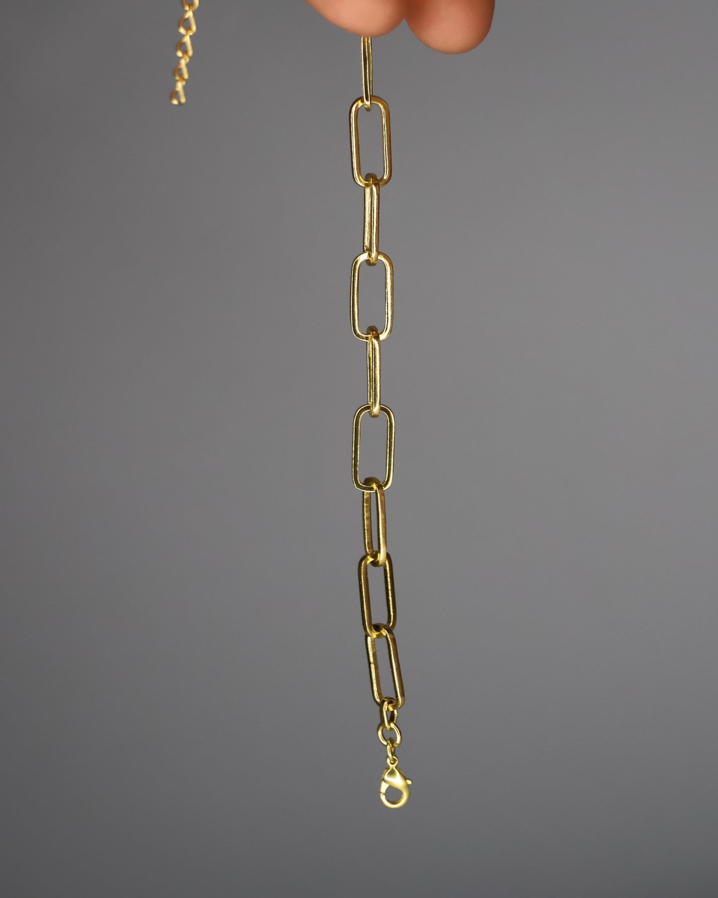 Gold chain bracelet