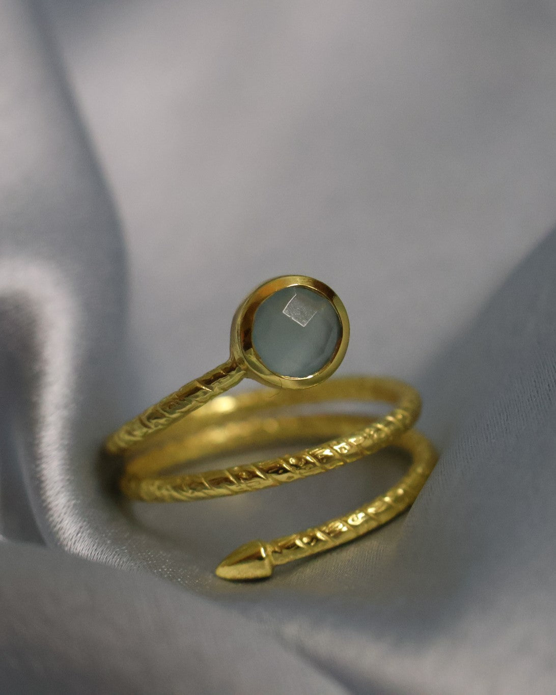 Ophidia ring